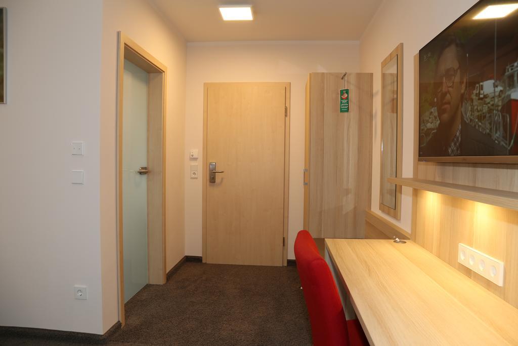 Leidringer Gaestehaus Gmbh Rosenfeld Chambre photo