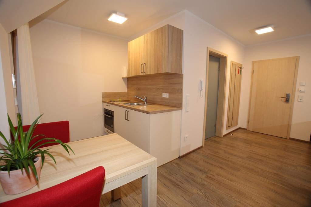Leidringer Gaestehaus Gmbh Rosenfeld Extérieur photo
